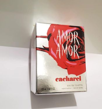 Amor amor cacharel