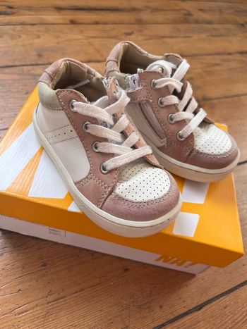 Baskets en cuir