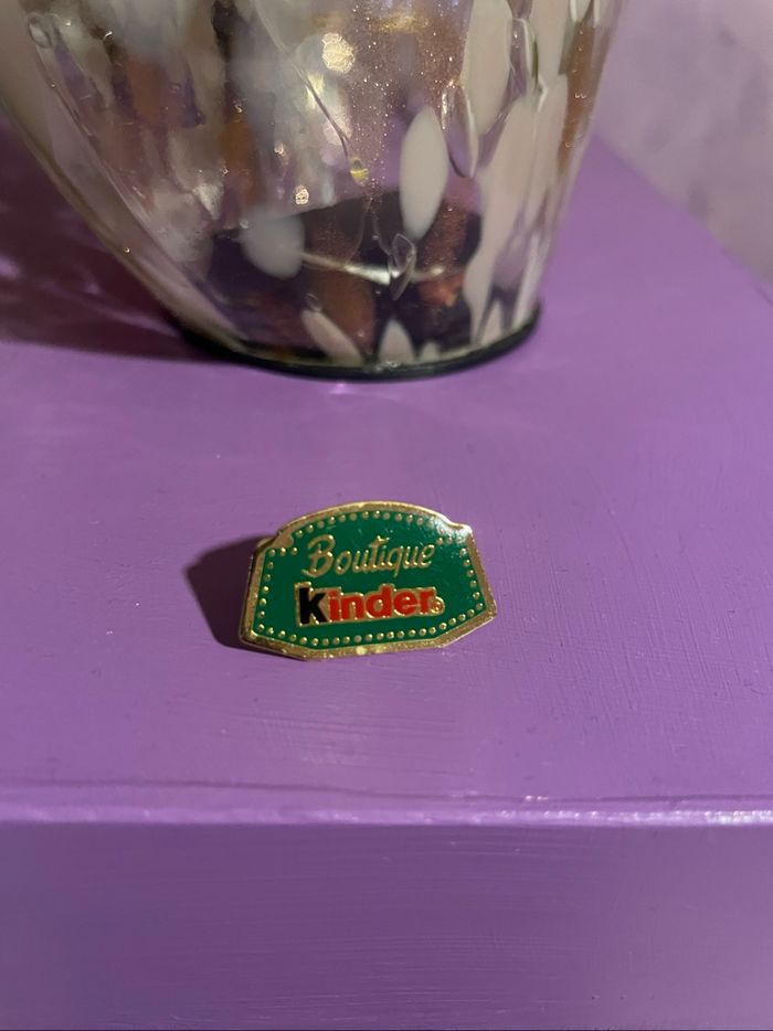Pin’s vintage kinder
