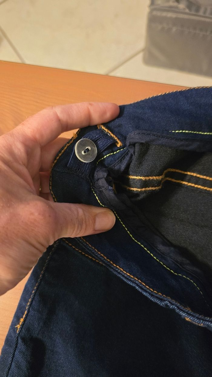 Neuf (non porté) 🏷 Jeans skinny grossesse taille 38🥰 - photo numéro 5