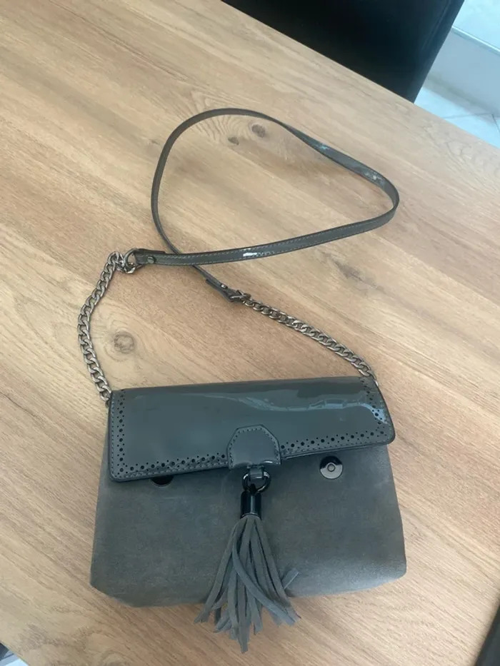 Sac à main bandoulière gris Bata daim et cuir vernis