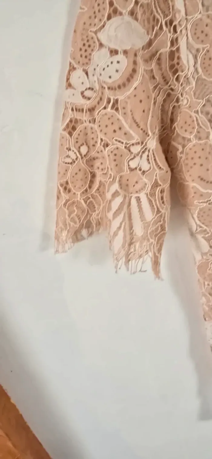 Haut blouse dentelle neuf IRL - photo numéro 3