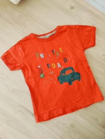 T-shirt garçon à imprimés T.4 ans