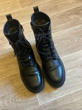 Bottines semelles crantées
