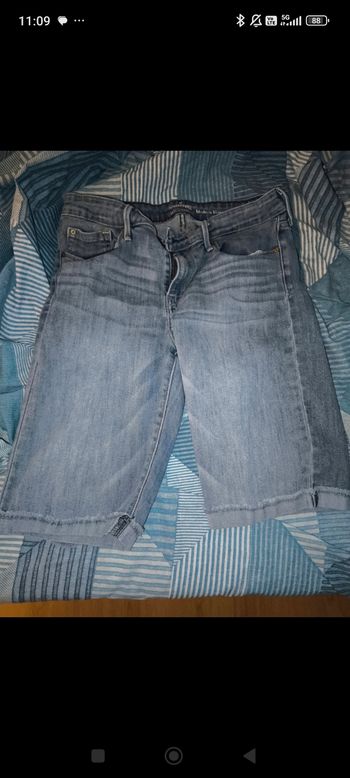 Short Levi's