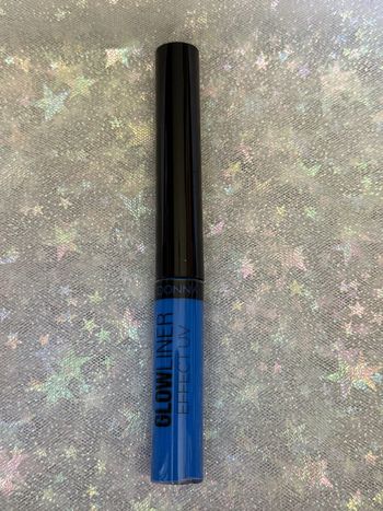 Eye-liner bleu néon