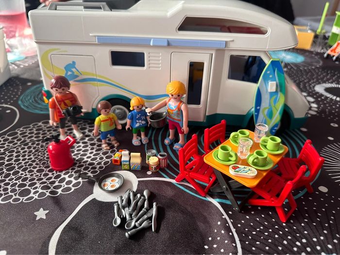 Playmobil - 6671 - Famille avec Camping - photo numéro 2