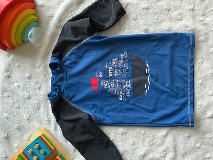 teeshirt anti UV bleu et marine 3 ans kiabi - photo numéro 4