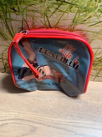 Petit sac porte feuille trousse en plastique