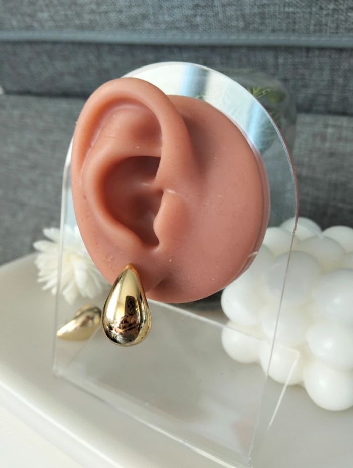 Paire de créole goutte dorée en acier inoxydable - photo numéro 3