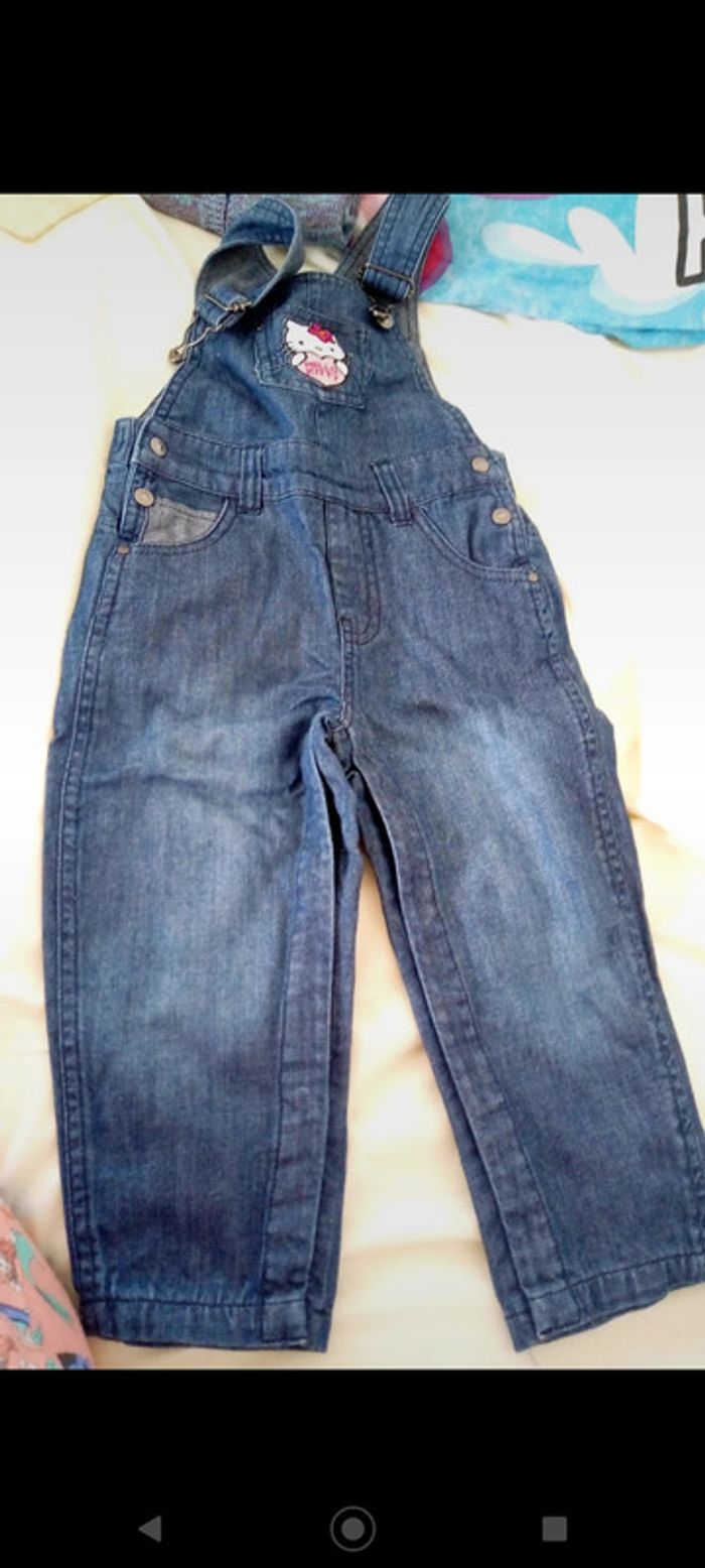 Salopette en jean écusson hello Kitty Cadet Rousselle