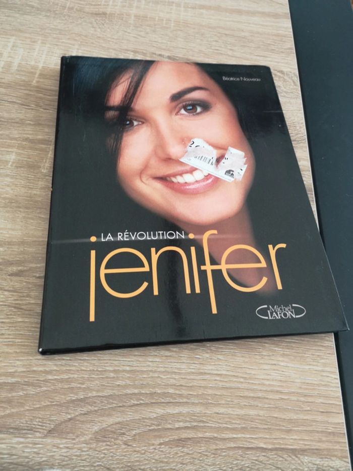 Livre Jenifer la révolution
