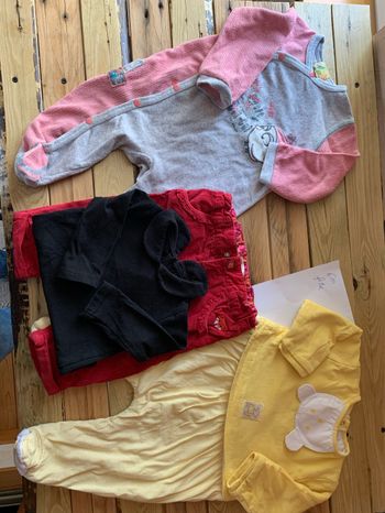 Lot vêtements filles 6 mois
