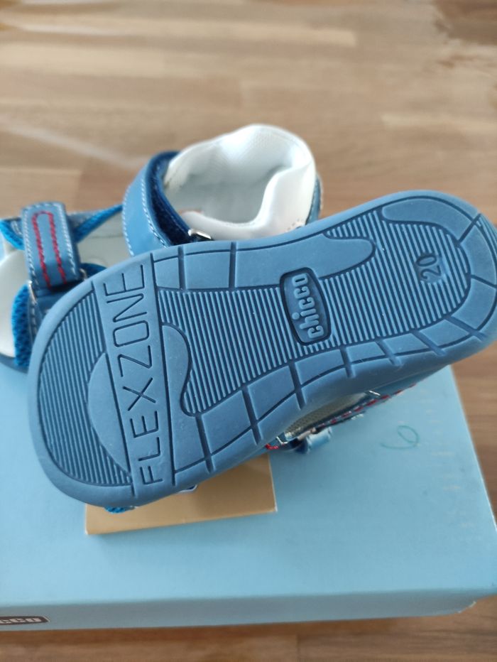 Sandales garçon" Chicco" taille 20 - photo numéro 3
