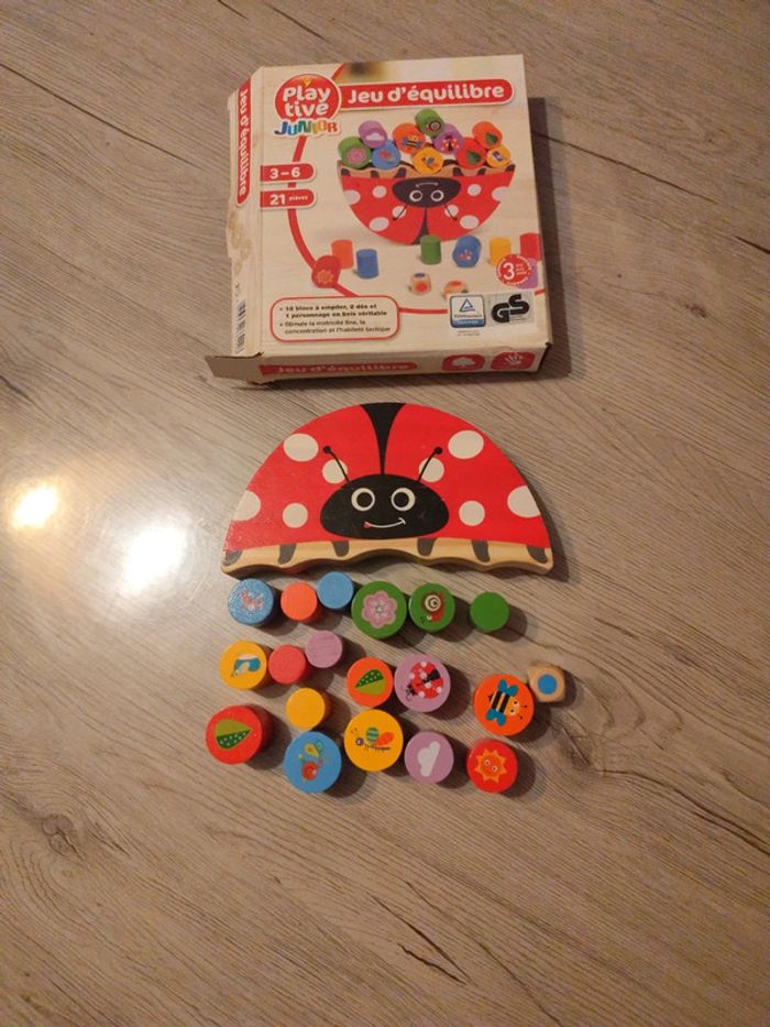 Jeu d'équilibre jeu éducatif