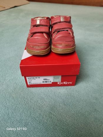 Chaussures Kickers taille 21
