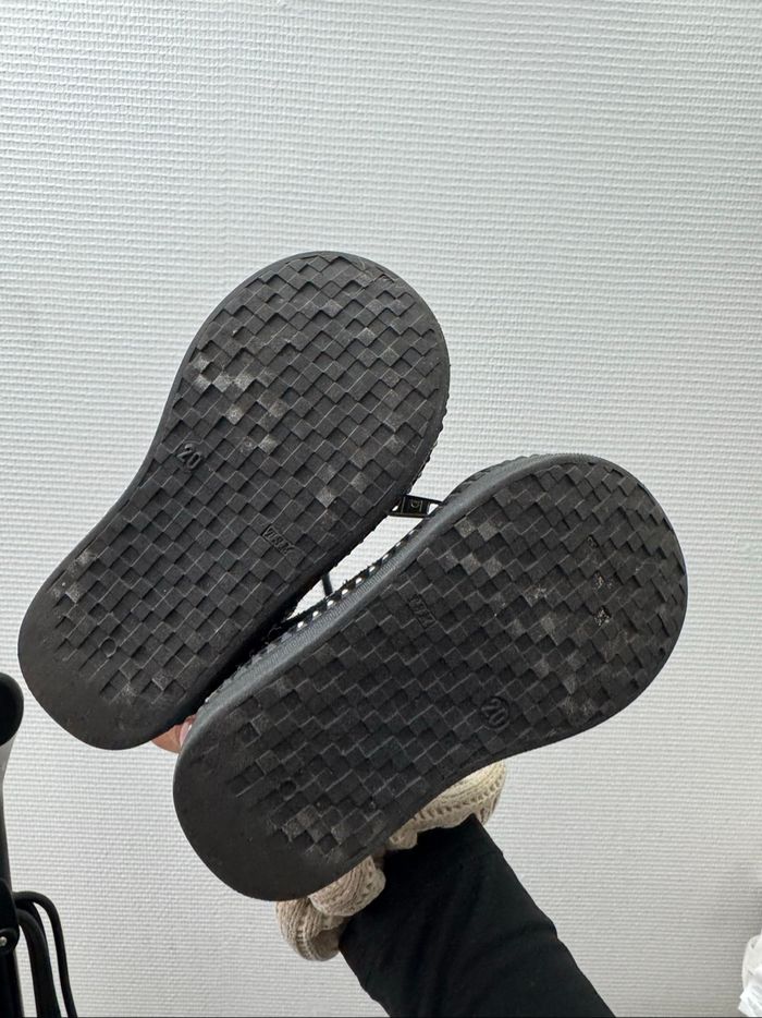 Paire de bottines montantes - photo numéro 4