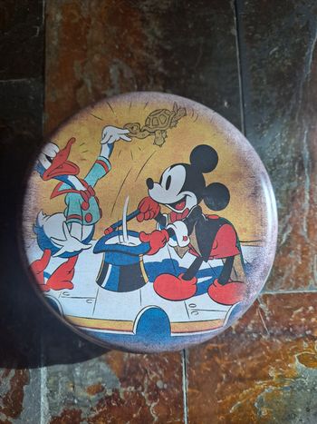 Boîte métal Mickey
