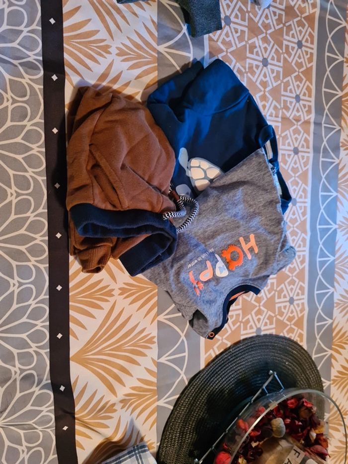 Ensemble Obaidi 18 mois