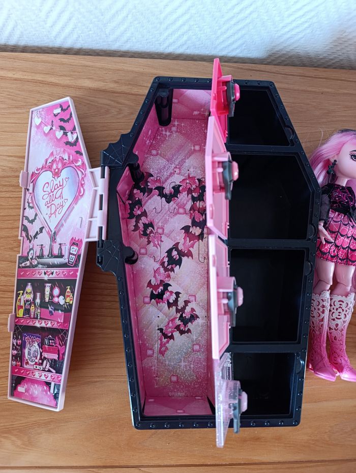 Cercueil Draculaura+ accessoires - photo numéro 6