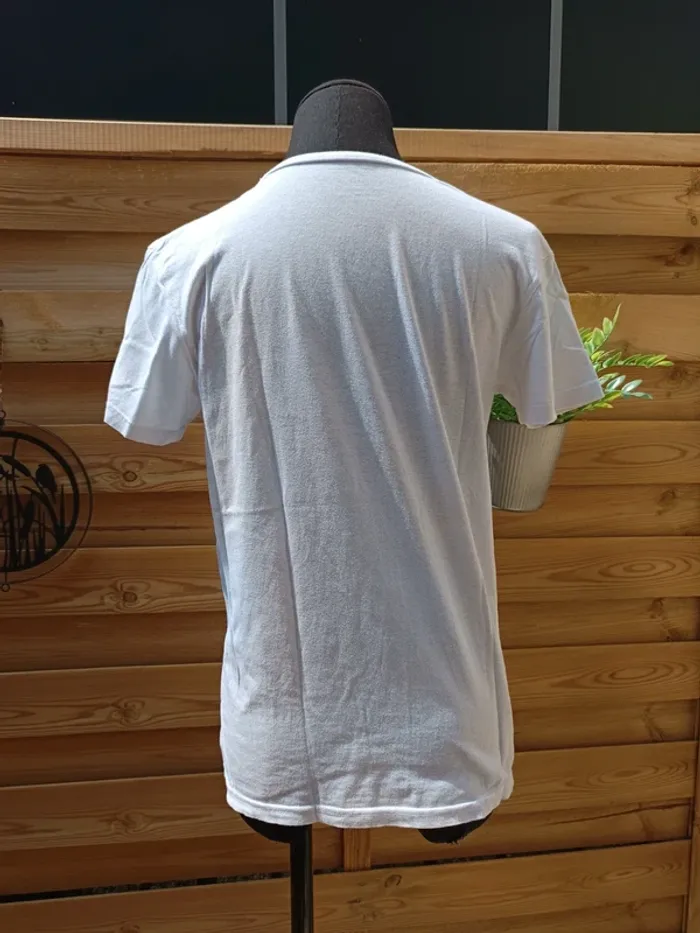 T-shirt taille M - photo numéro 3