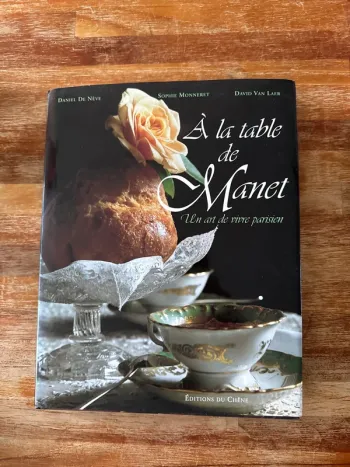 Livre à la table de manet un art de vivre parisien