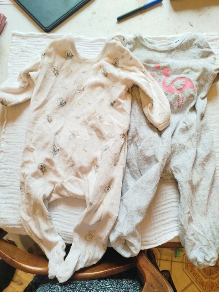 2 pyjamas 6 mois