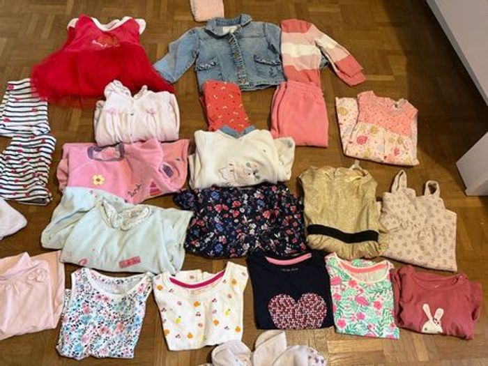 Lot 18 mois fille - photo numéro 2