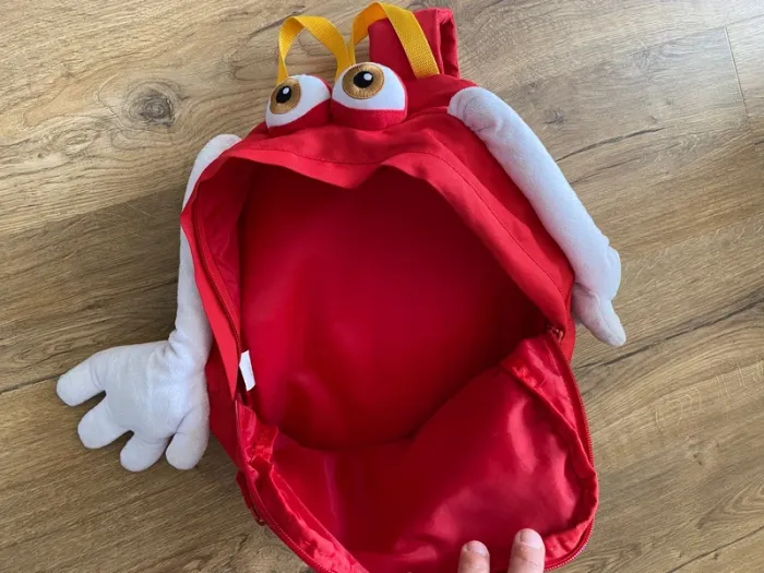 🔥 Sac à dos McDonald’s monstre rouge – Collector vintage 2012 – Rare 🔥 - photo numéro 3
