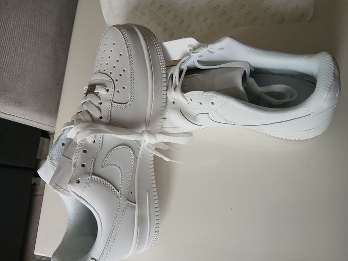 Paire de baskets nike air force 1 neuves emballées - photo numéro 9