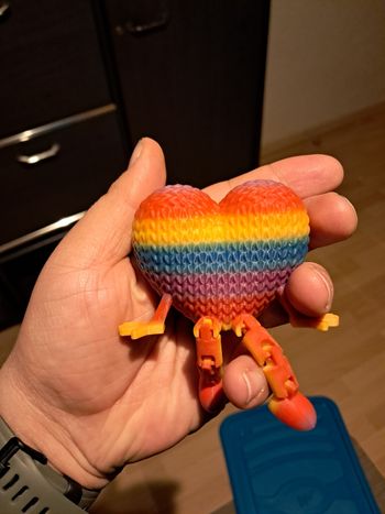 Cœur articulé arc-en-ciel
