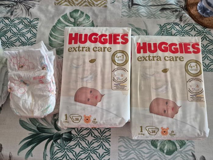 Vend couche huggies taille 1