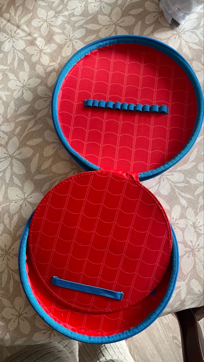 Boîte ronde Spider-Man – rangement ou trousse rigide - photo numéro 4