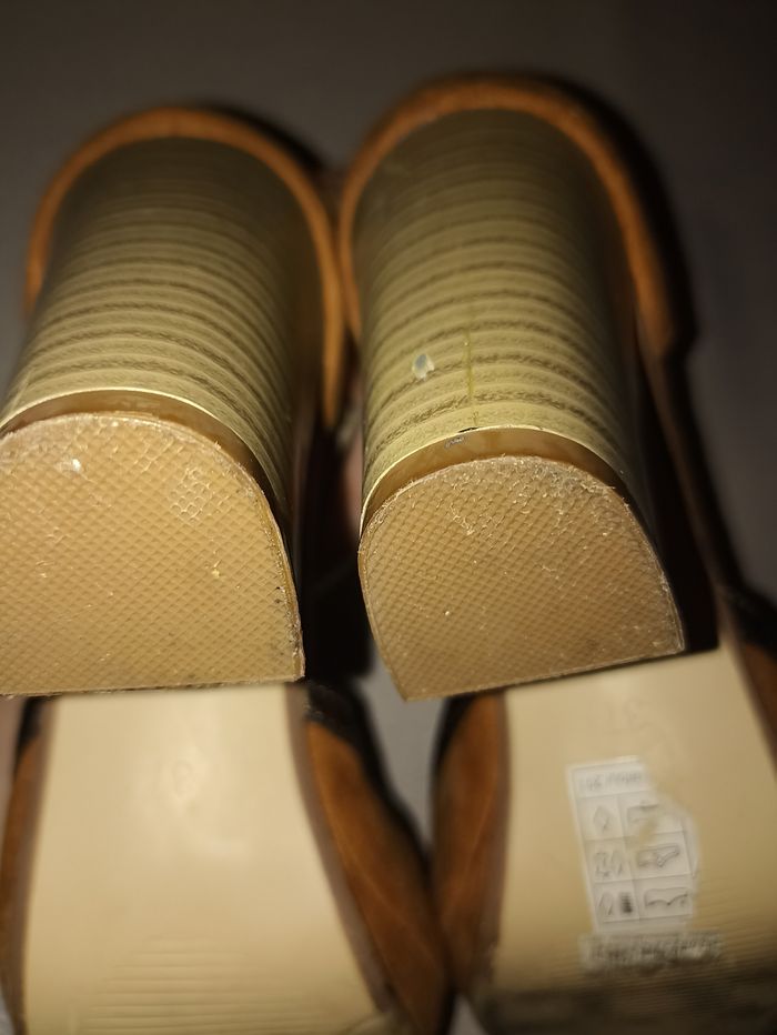 Glamour Rétro : Chaussures T-Bar Marron & Or - Parfaites pour Danser ! - photo numéro 5
