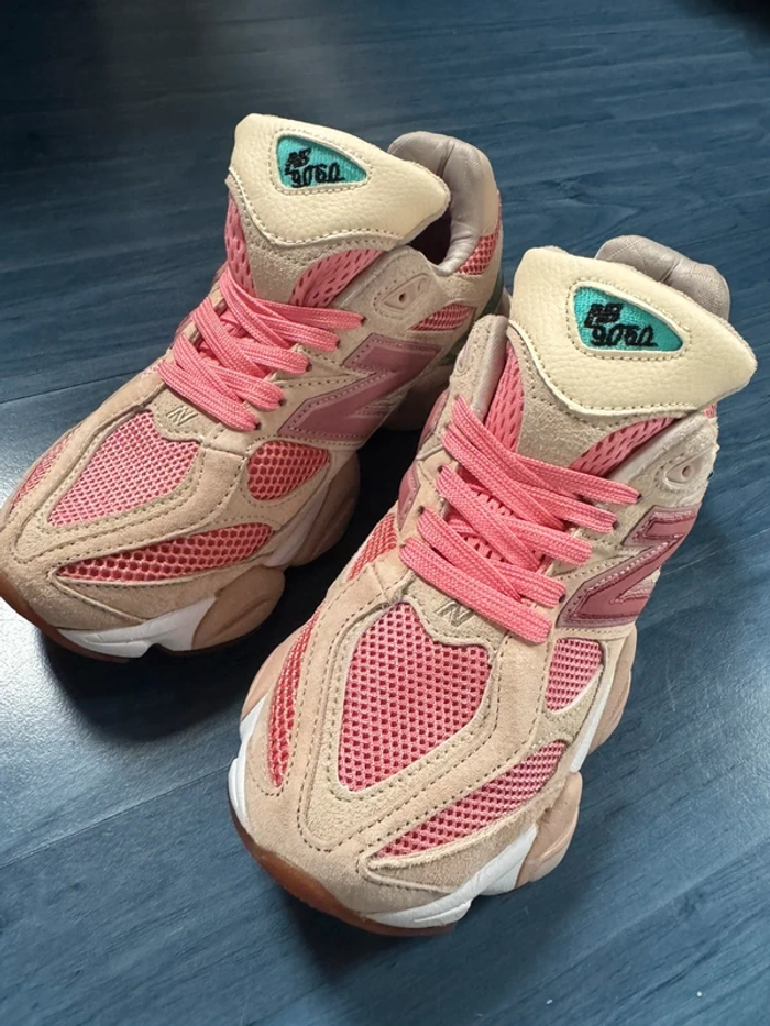 Baskets New Balance 9060, taille 37 - photo numéro 2