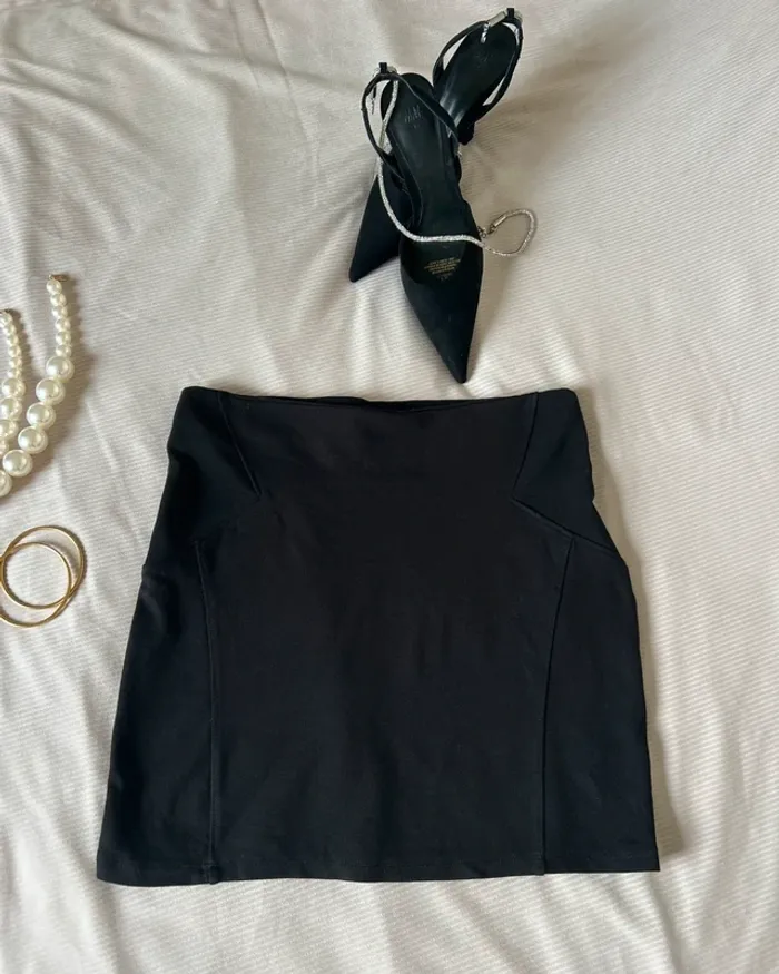 Jupe noir cache cache taille M