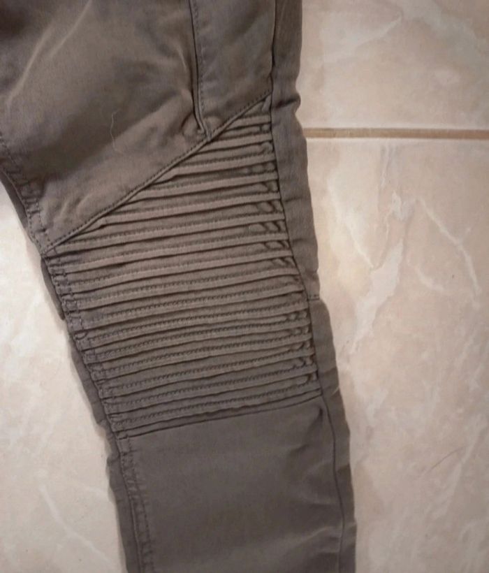 Jeans de grossesse H&M taille 38 - photo numéro 2