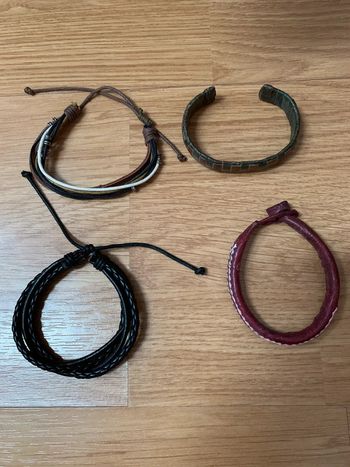 Lot de 4 bracelets
