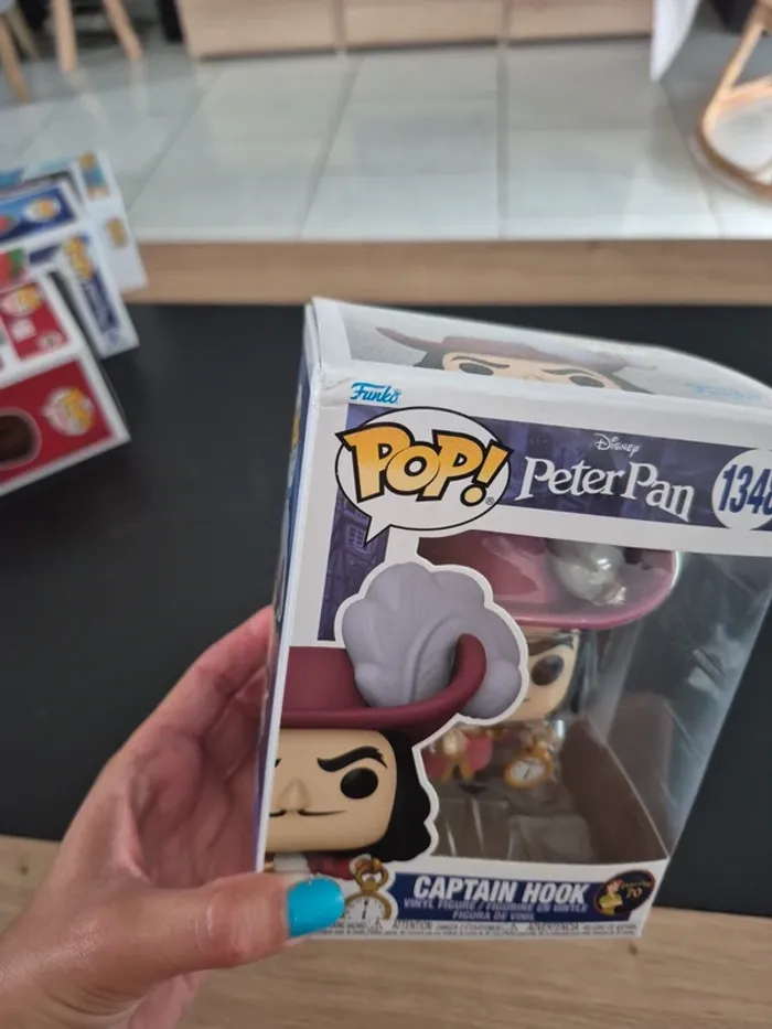 Funko pop captain hook - photo numéro 2