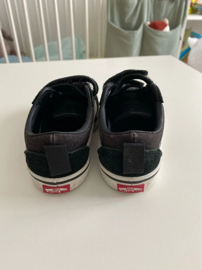 Vans 23,5 - photo numéro 2