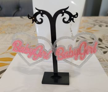 BOUCLES D'OREILLES COEUR PAILLETTES INSCRIPTION BABYGIRL !