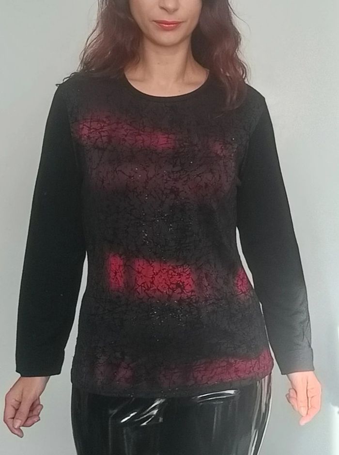 Pull fin noir et bordeaux strassé taille 42/44