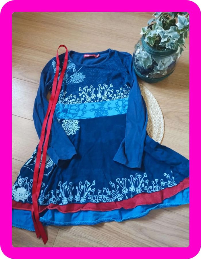 Robe Desigual 7/8ans en très bon état