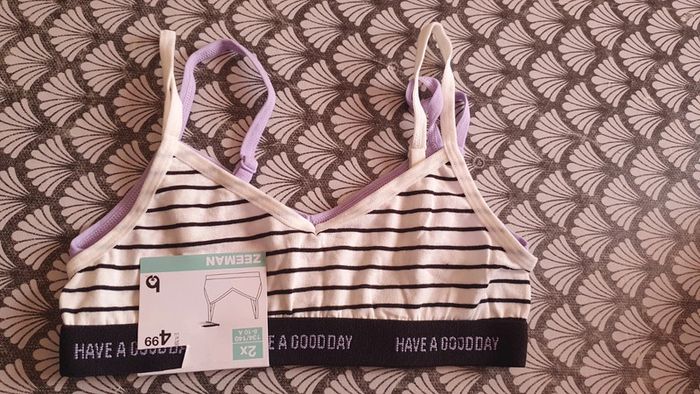 2 brassières fille en coton taille 8-10 ans
