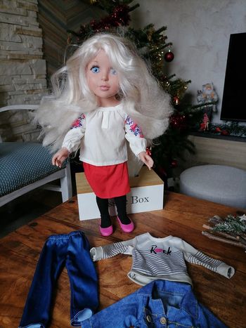 Poupée et vêtements