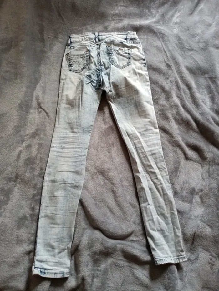 Jean taille 36 - photo numéro 2