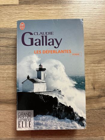 Livre de poche-Claudie Gallay-Les déferlantes