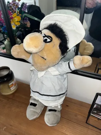 Peluche rare 1998 grand mère Dalton