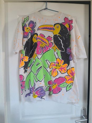 Tee shirt vintage peint a la main toucans Altivo taille l ou xl