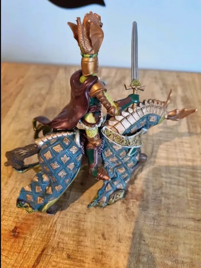 Figurine - Chevalier et cheval - Maître Des Armes - Cimier Dragon - Papo - photo numéro 5
